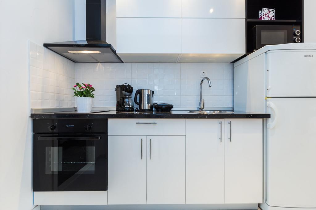 Apartments Elizabeth Биоград-на-Мору Экстерьер фото